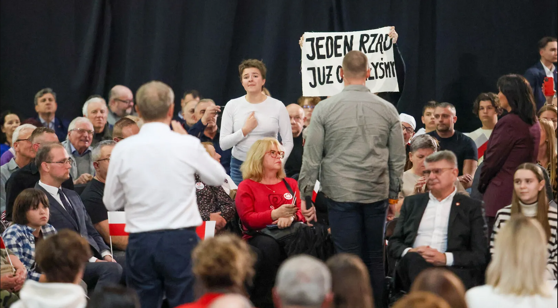 Wizyta Donalda Tuska w Piotrkowie Trybunalskim: Dwa lata pustych obietnic i fikcyjnego sukcesu