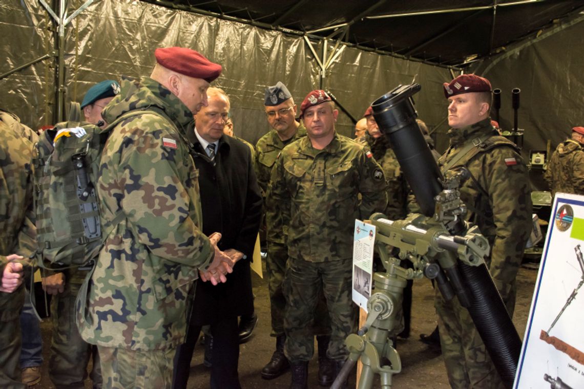 Wizyta sekretarza stanu w Ministerstwie Obrony Narodowej Czesława Mroczka