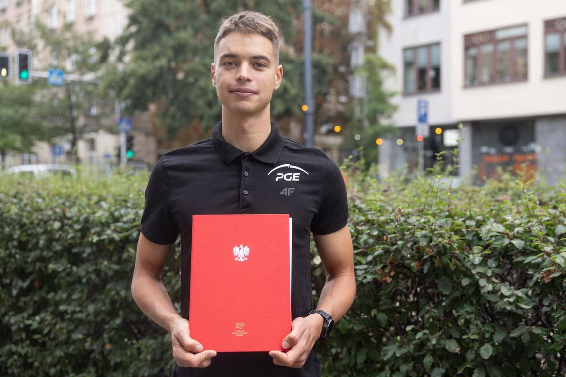 Wladimir Semirunnii z polskim obywatelstwem – panczenista powalczy o olimpijskie złoto Wladimir Semirunnii z polskim obywatelstwem – panczenista powalczy o olimpijskie złoto