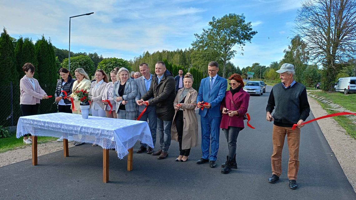 Wójt gminy Rzeczyca pochwalił się, że zbudował drogę za 7 groszy