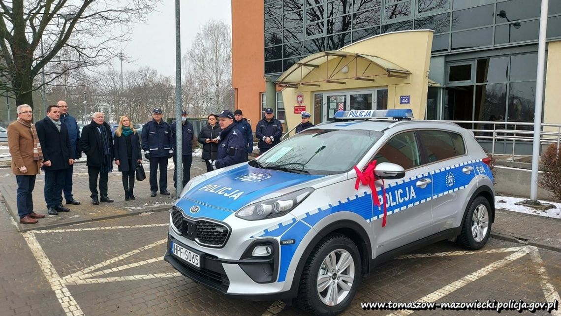 Wójtowie z tomaszowskich gmin pomogli kupić radiowóz