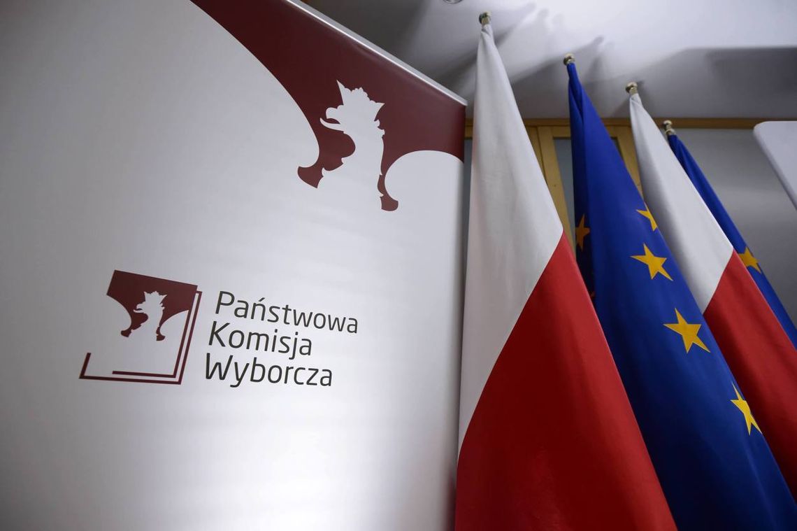 Wybory samorządowe: 6 komitetów o zasięgu ogólnopolskim; we wtorek losowanie numerów list