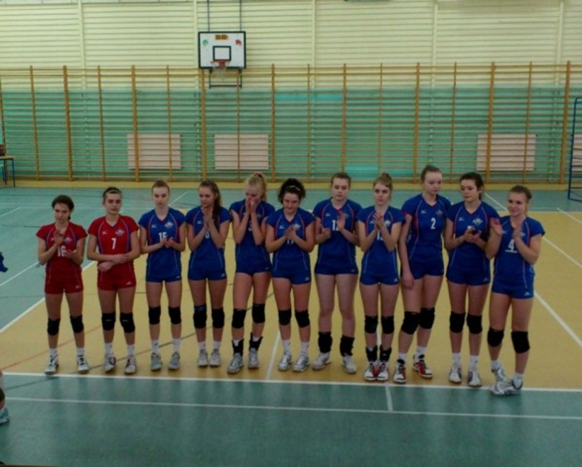 Wyrównany mecz na szczycie