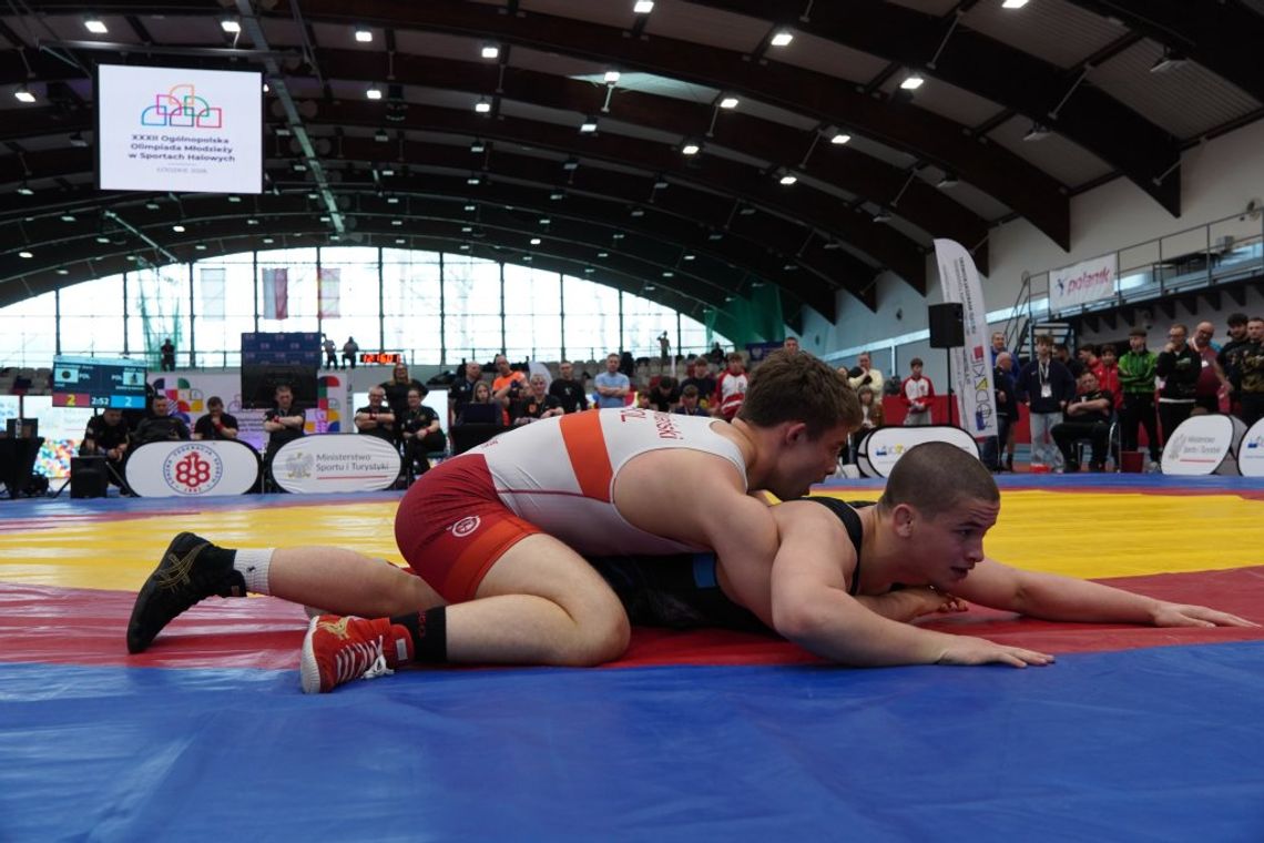 Złoto ze Spały. Młodzi zapaśnicy z Łódzkiego pokazali siłę regionu