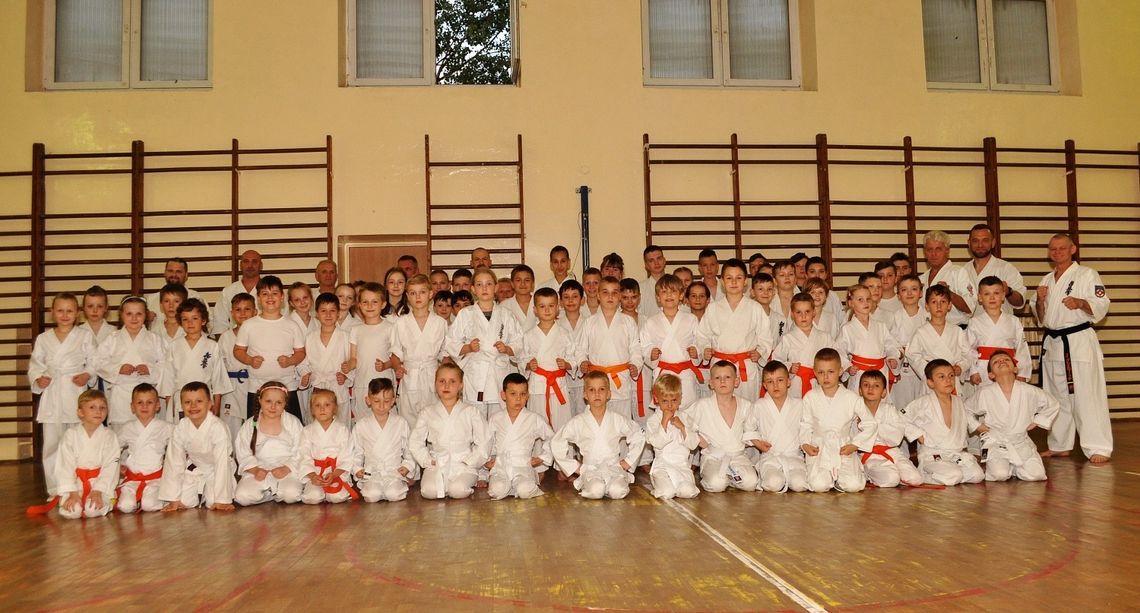 Zostać mistrzem czyli egzamin w tomaszowskiej sekcji Karate Kyokushin  