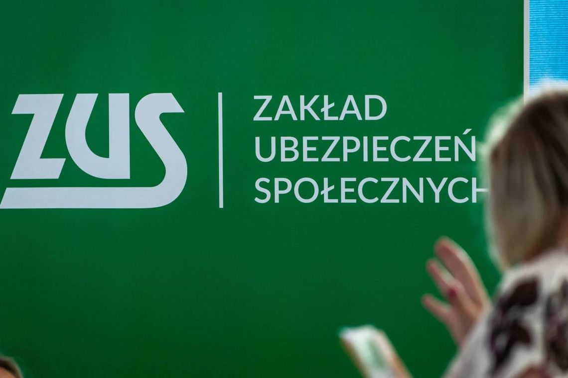 ZUS: od 1 marca wcześniejsi emeryci i renciści mogą zarobić prawie 10 tys. zł