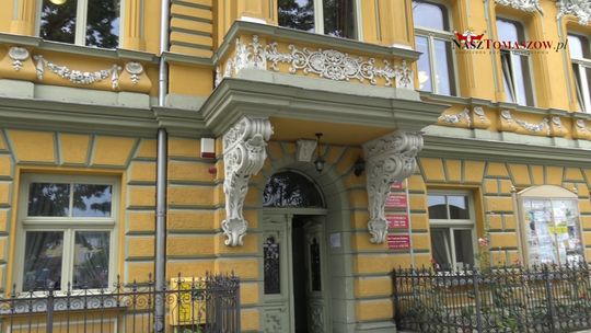 Bajanie na szklanym ekranie - projekcja filmu animowanego  „Shimmer i Sfine. Piżamowe Dżiny!”