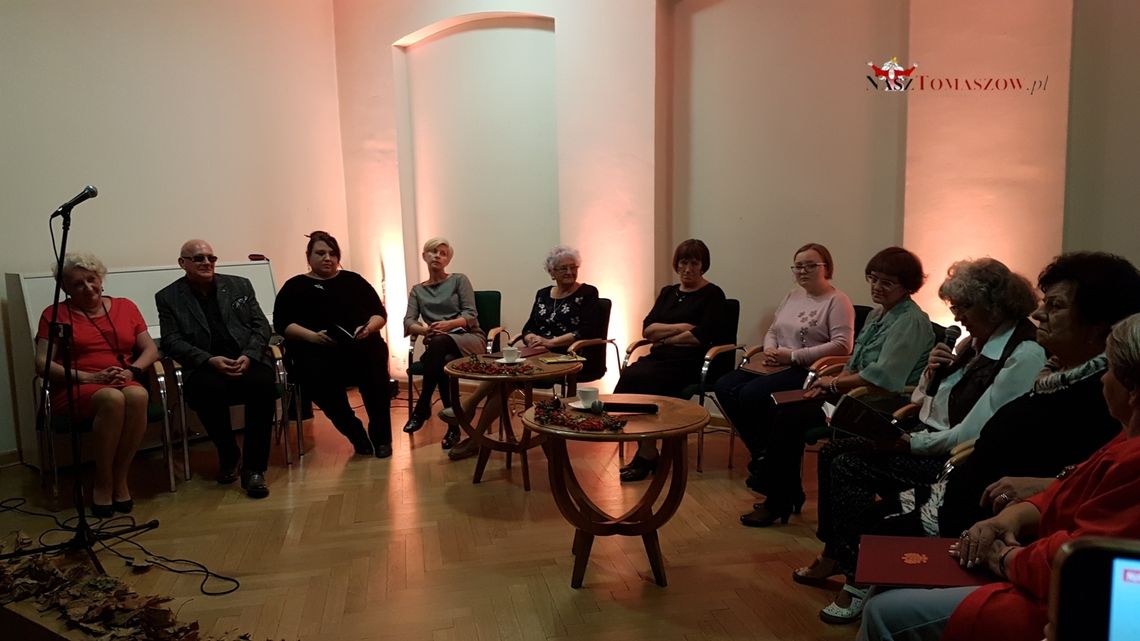 Wieczór poetycko-literacki Klubu Literatów Estawela Wieczór poetycko-literacki Klubu Literatów Estawela
