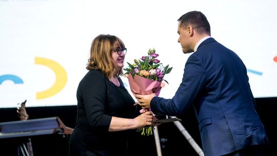 Rzecznik Praw Dziecka uhonorował tomaszowian za pracę na rzecz dzieci