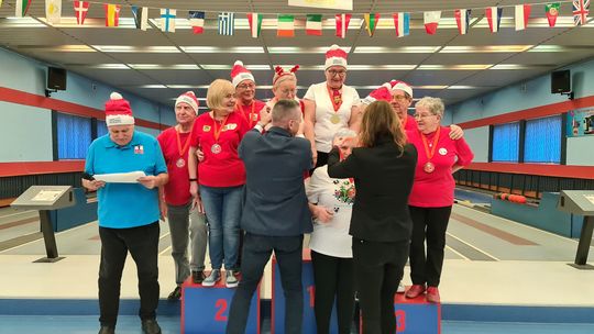 Seniorzy na kręgielni. Tylko pozytywne emocje i rywalizacja fair play