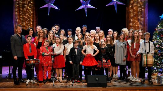 Świąteczny koncert w MCK Tkacz