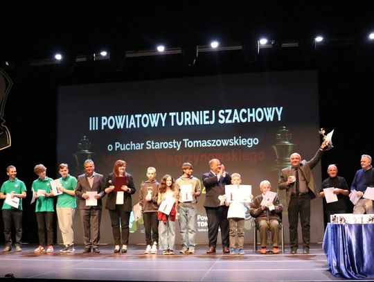 Dariusz Sejdak zwycięzcą trzeciej edycji Powiatowego Turnieju Szachowego