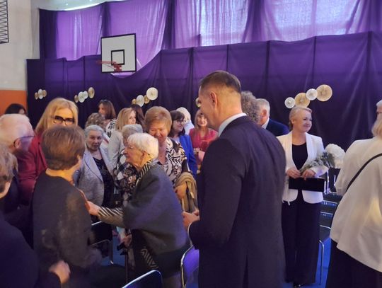 60 lat tradycji i nowoczesności – Jubileusz Szkoły Podstawowej nr 8 w Tomaszowie Mazowieckim