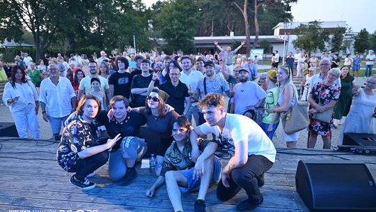 Letnia Scena Artystyczna: Norbelana rozświetla punkową noc nad Pilicą