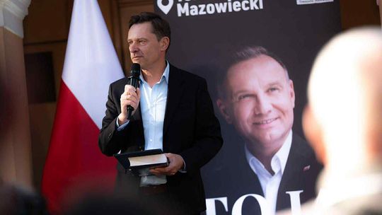 Andrzej Duda spotkał się z mieszkańcami Tomaszowa. Promocja książki „To ja” w muzealnym plenerze