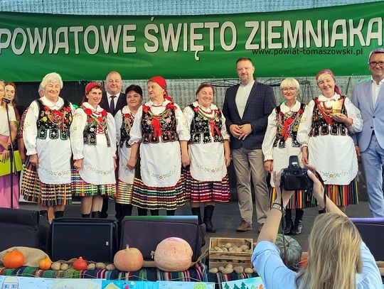 Powiatowe Święto Ziemniaka w Brzustowie Powiatowe Święto Ziemniaka w Brzustowie