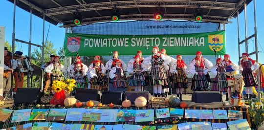 Powiatowe Święto Ziemniaka w Brzustowie 