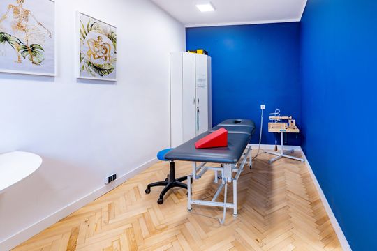 Najbardziej widoczną zmianą jest montaż podnośnika sufitowego z zestawem kamizele