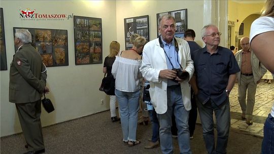 W hrabskich ogrodach i posiadłościach Ostrowskich