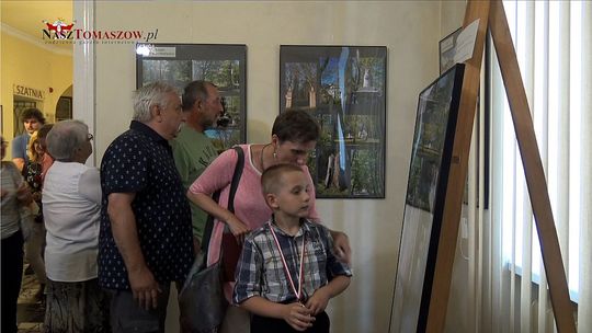 W hrabskich ogrodach i posiadłościach Ostrowskich