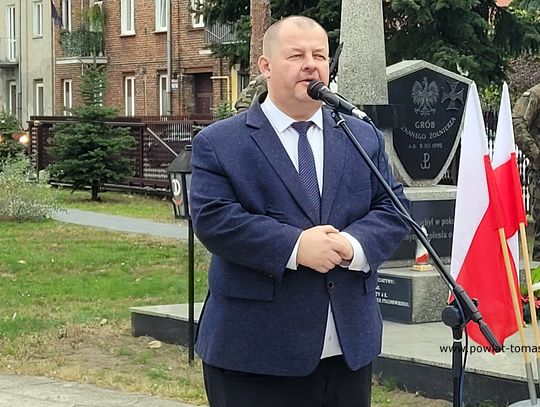 Wystąpienie przedstawiciela władz powiatowych, Mariusza Węgrzynowskiego,