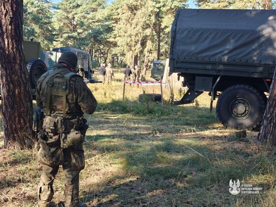 9ŁBOT szkoli się w Toruniu. Zgrupowanie na poligonie CSAiU