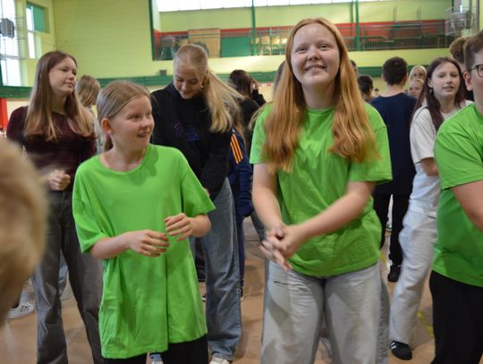 Odłóż telefon, włącz relacje — SP 6 przeciw przemocy rówieśniczej