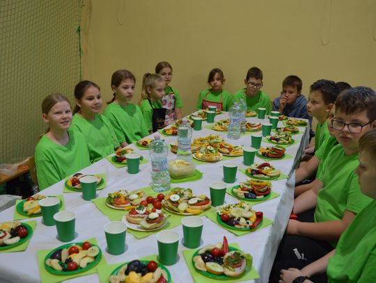 Odłóż telefon, włącz relacje — SP 6 przeciw przemocy rówieśniczej