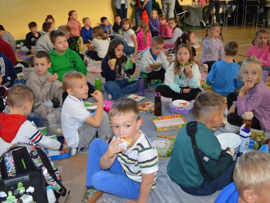 Odłóż telefon, włącz relacje — SP 6 przeciw przemocy rówieśniczej