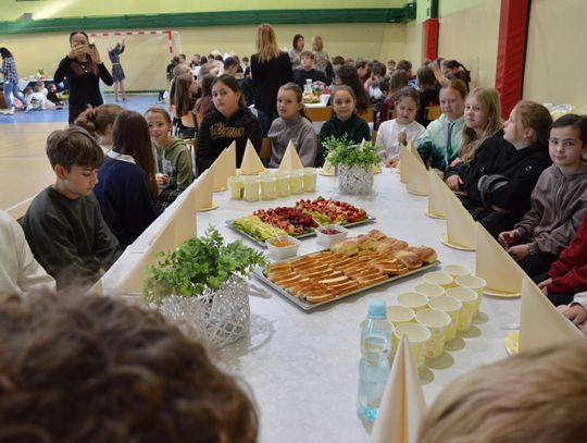 Odłóż telefon, włącz relacje — SP 6 przeciw przemocy rówieśniczej