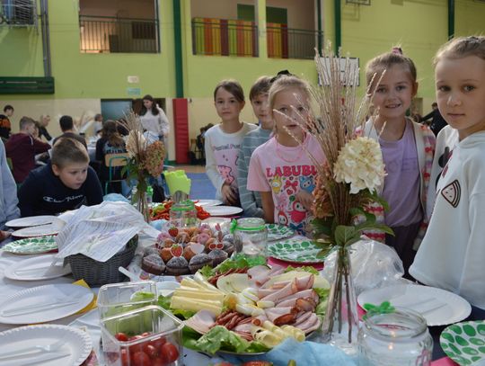 Odłóż telefon, włącz relacje — SP 6 przeciw przemocy rówieśniczej