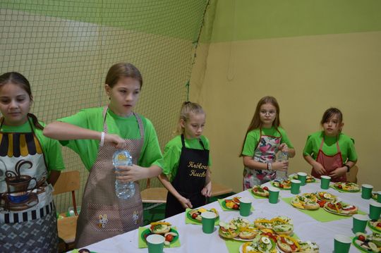 Odłóż telefon, włącz relacje — SP 6 przeciw przemocy rówieśniczej