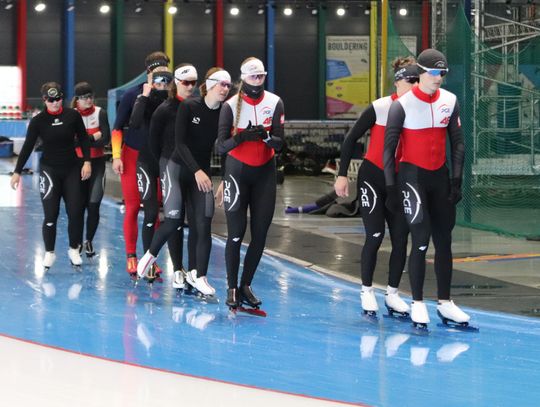 Kadra Polski Łyżwiarzy szybkich trenuje w Tomaszowie Mazowieckim Kadra Polski Łyżwiarzy szybkich trenuje w Tomaszowie Mazowieckim