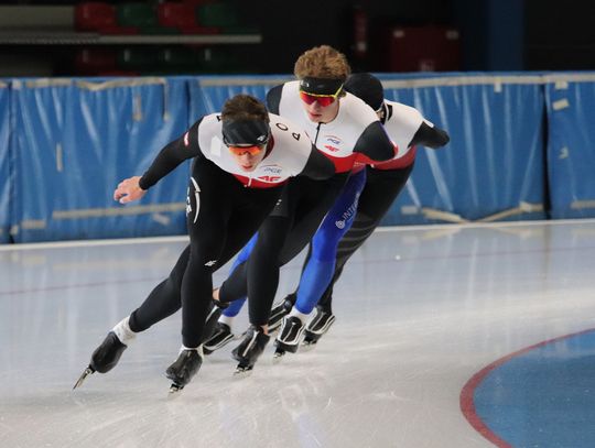 Kadra Polski Łyżwiarzy szybkich trenuje w Tomaszowie Mazowieckim Kadra Polski Łyżwiarzy szybkich trenuje w Tomaszowie Mazowieckim