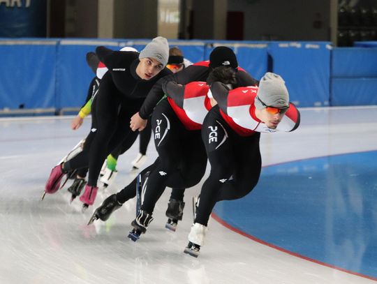 Kadra Polski Łyżwiarzy szybkich trenuje w Tomaszowie Mazowieckim Kadra Polski Łyżwiarzy szybkich trenuje w Tomaszowie Mazowieckim