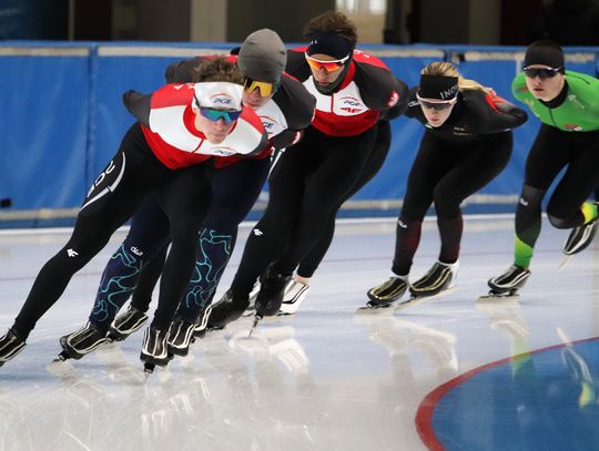 Kadra Polski Łyżwiarzy szybkich trenuje w Tomaszowie Mazowieckim Kadra Polski Łyżwiarzy szybkich trenuje w Tomaszowie Mazowieckim