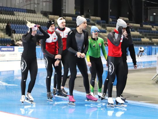 Kadra Polski Łyżwiarzy szybkich trenuje w Tomaszowie Mazowieckim Kadra Polski Łyżwiarzy szybkich trenuje w Tomaszowie Mazowieckim