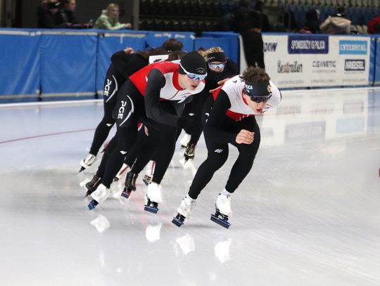 Kadra Polski Łyżwiarzy szybkich trenuje w Tomaszowie Mazowieckim Kadra Polski Łyżwiarzy szybkich trenuje w Tomaszowie Mazowieckim