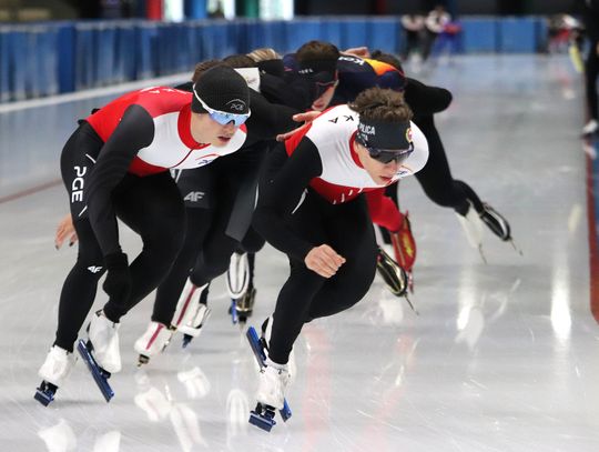 Kadra Polski Łyżwiarzy szybkich trenuje w Tomaszowie Mazowieckim Kadra Polski Łyżwiarzy szybkich trenuje w Tomaszowie Mazowieckim