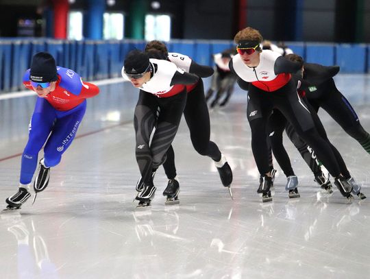 Kadra Polski Łyżwiarzy szybkich trenuje w Tomaszowie Mazowieckim Kadra Polski Łyżwiarzy szybkich trenuje w Tomaszowie Mazowieckim