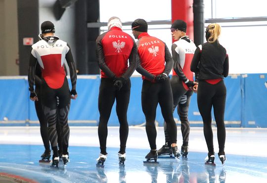 Kadra Polski Łyżwiarzy szybkich trenuje w Tomaszowie Mazowieckim Kadra Polski Łyżwiarzy szybkich trenuje w Tomaszowie Mazowieckim