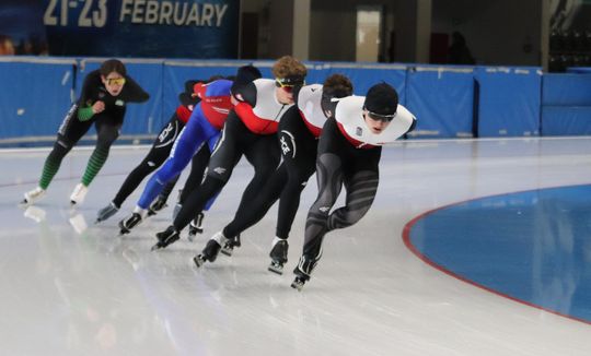 Kadra Polski Łyżwiarzy szybkich trenuje w Tomaszowie Mazowieckim Kadra Polski Łyżwiarzy szybkich trenuje w Tomaszowie Mazowieckim