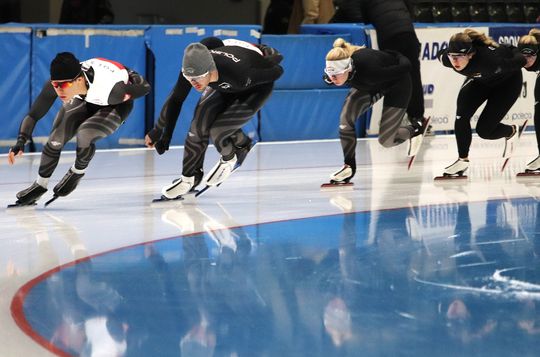 Kadra Polski Łyżwiarzy szybkich trenuje w Tomaszowie Mazowieckim Kadra Polski Łyżwiarzy szybkich trenuje w Tomaszowie Mazowieckim