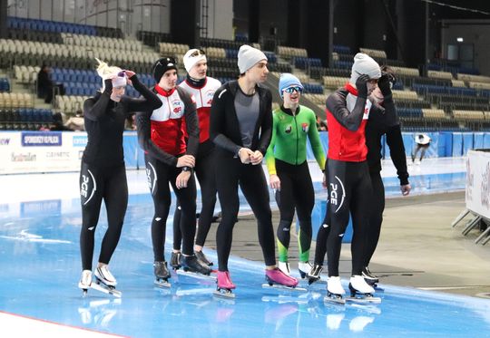 Kadra Polski Łyżwiarzy szybkich trenuje w Tomaszowie Mazowieckim Kadra Polski Łyżwiarzy szybkich trenuje w Tomaszowie Mazowieckim