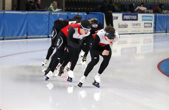 Kadra Polski Łyżwiarzy szybkich trenuje w Tomaszowie Mazowieckim Kadra Polski Łyżwiarzy szybkich trenuje w Tomaszowie Mazowieckim