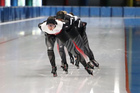 Kadra Polski Łyżwiarzy szybkich trenuje w Tomaszowie Mazowieckim Kadra Polski Łyżwiarzy szybkich trenuje w Tomaszowie Mazowieckim