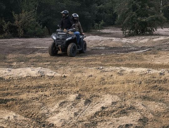 Na czterech kołach przez las: Strzelcy z JS 1002 zaliczyli szkolenie na quadach