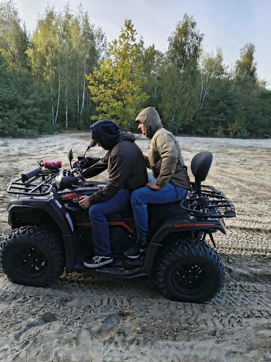 Na czterech kołach przez las: Strzelcy z JS 1002 zaliczyli szkolenie na quadach