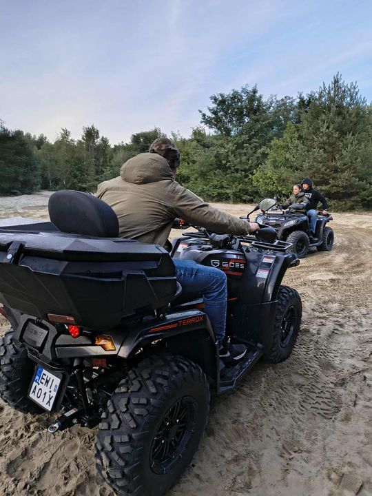 Na czterech kołach przez las: Strzelcy z JS 1002 zaliczyli szkolenie na quadach
