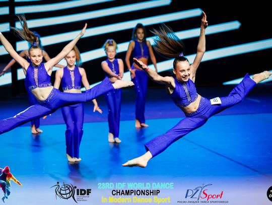 29 zawodniczek Akademii Tańca Sportowego Aster walczyło o tytuły Mistrzostw Świata International Dance Federation (IDF) – World Dance Championships